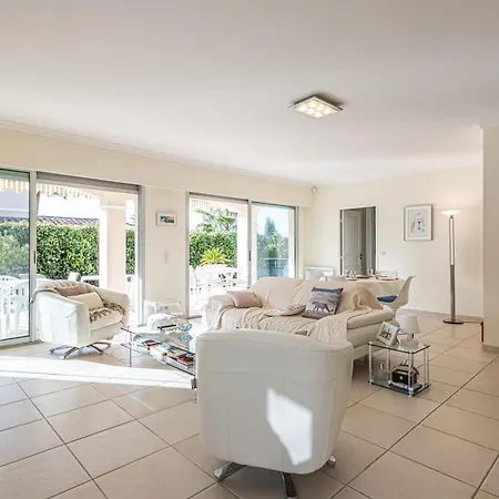 Lovely House With Private Pool In Holiday home *